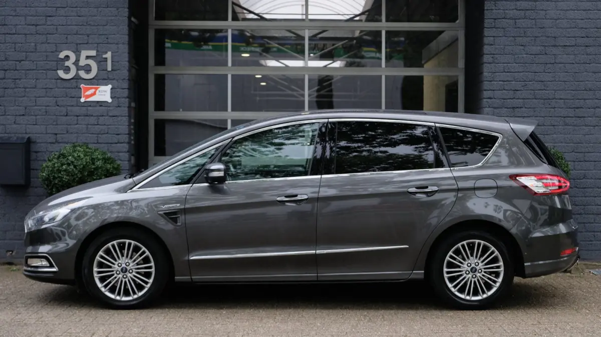 2.0 Vignale 240PK Carplay|Leder|Pano|Stoel verk / verw | Vol!