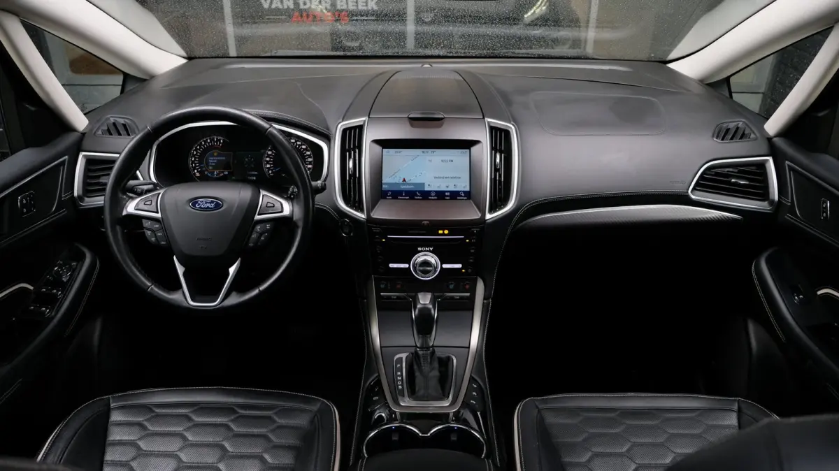 2.0 Vignale 240PK Carplay|Leder|Pano|Stoel verk / verw | Vol!