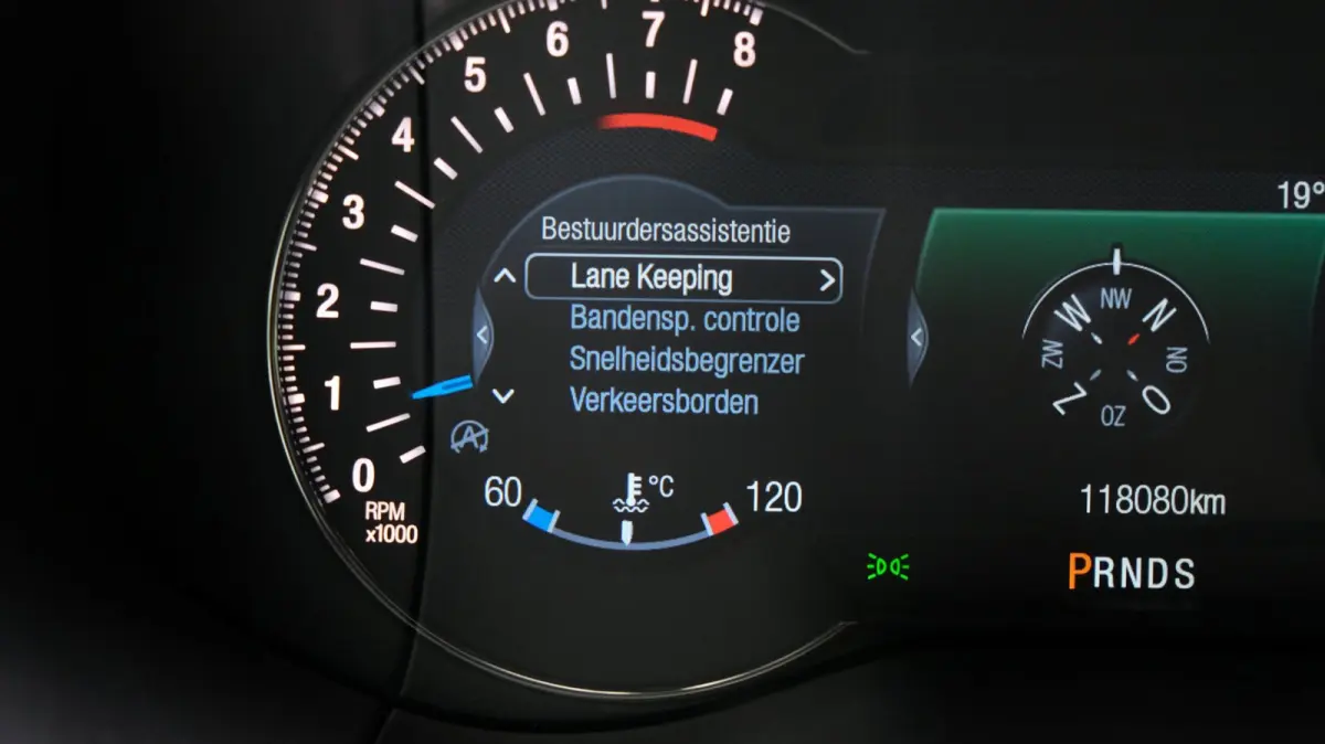 2.0 Vignale 240PK Carplay|Leder|Pano|Stoel verk / verw | Vol!