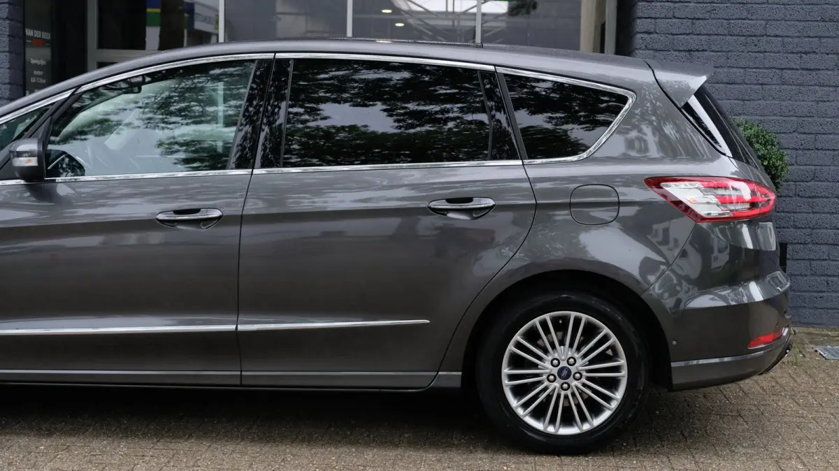 2.0 Vignale 240PK Carplay|Leder|Pano|Stoel verk / verw | Vol!