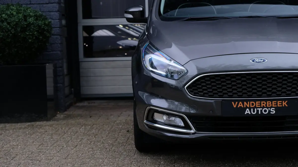 2.0 Vignale 240PK Carplay|Leder|Pano|Stoel verk / verw | Vol!