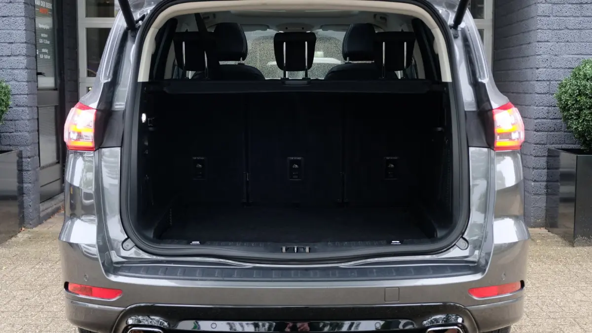 2.0 Vignale 240PK Carplay|Leder|Pano|Stoel verk / verw | Vol!