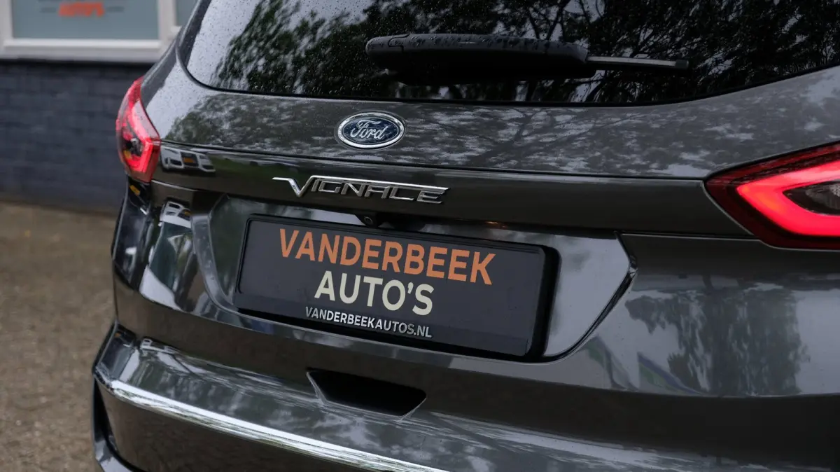 2.0 Vignale 240PK Carplay|Leder|Pano|Stoel verk / verw | Vol!