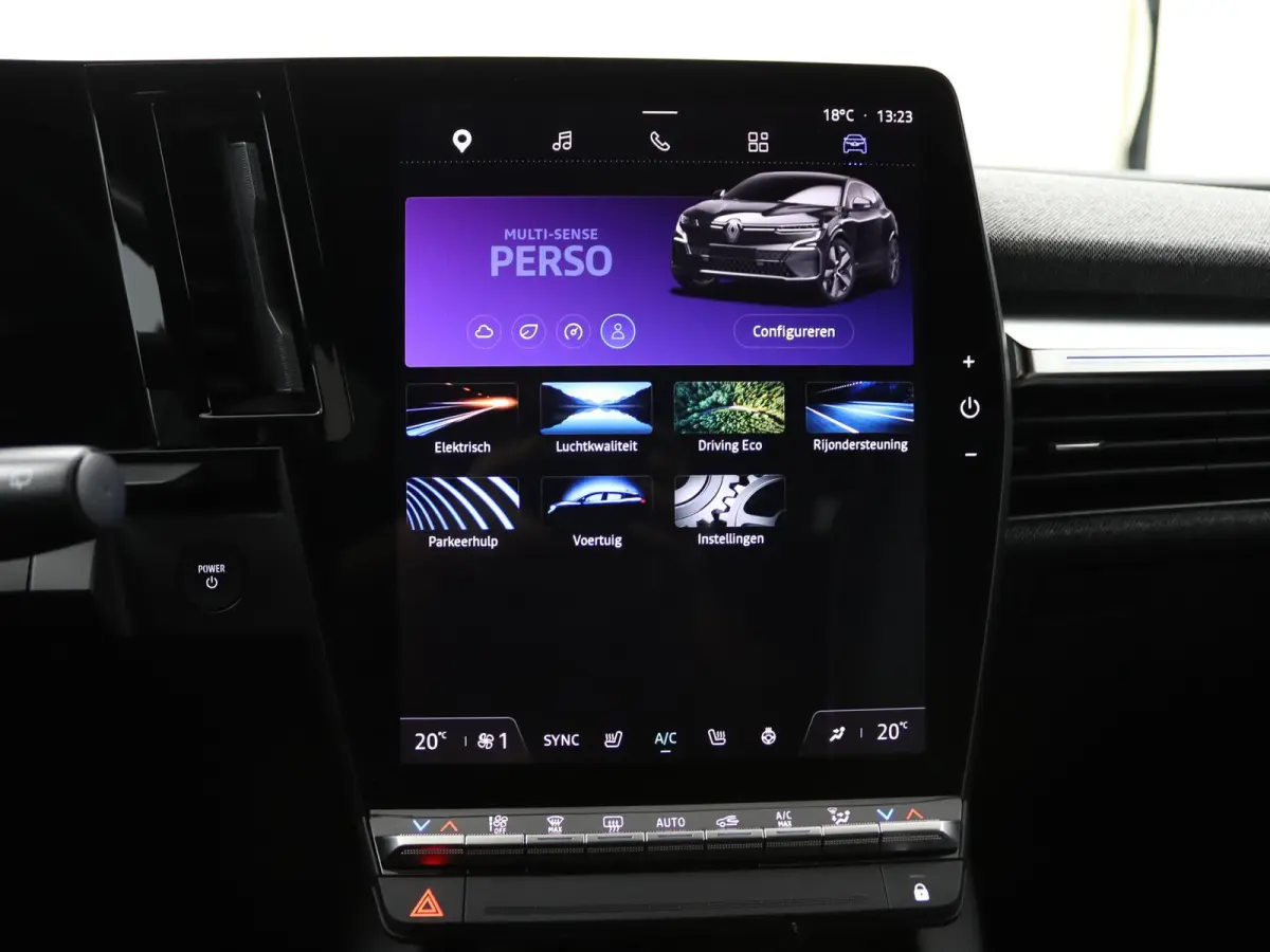 techno EV40 130pk boost charge | SOH 98% | Warmtepomp | Achteruitrijcamera | Google Navigatie |