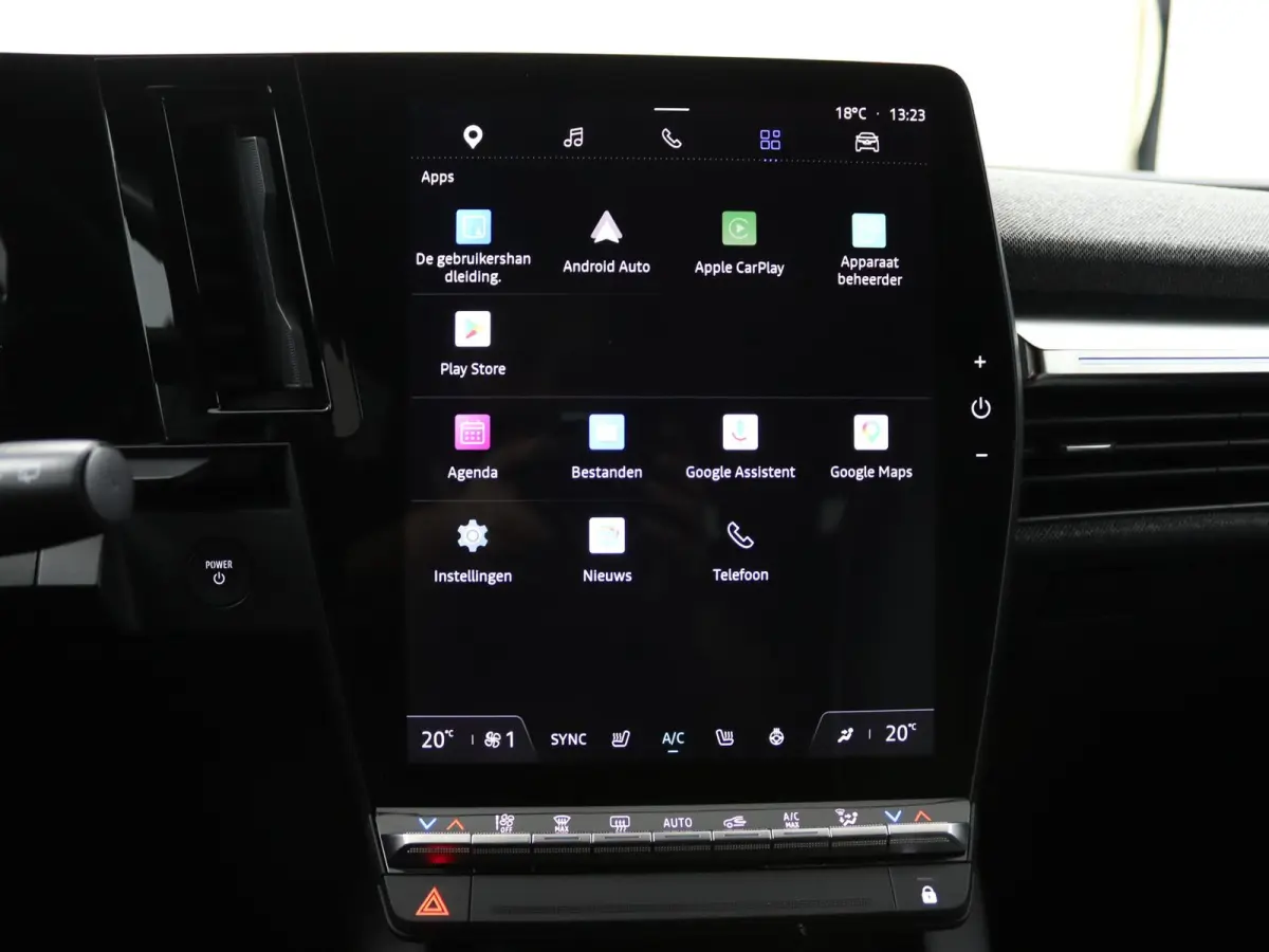 techno EV40 130pk boost charge | SOH 98% | Warmtepomp | Achteruitrijcamera | Google Navigatie |