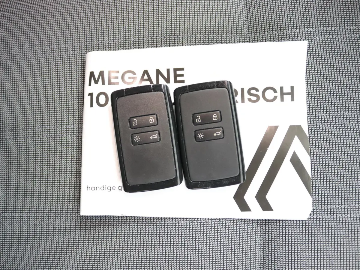 techno EV40 130pk boost charge | SOH 98% | Warmtepomp | Achteruitrijcamera | Google Navigatie |