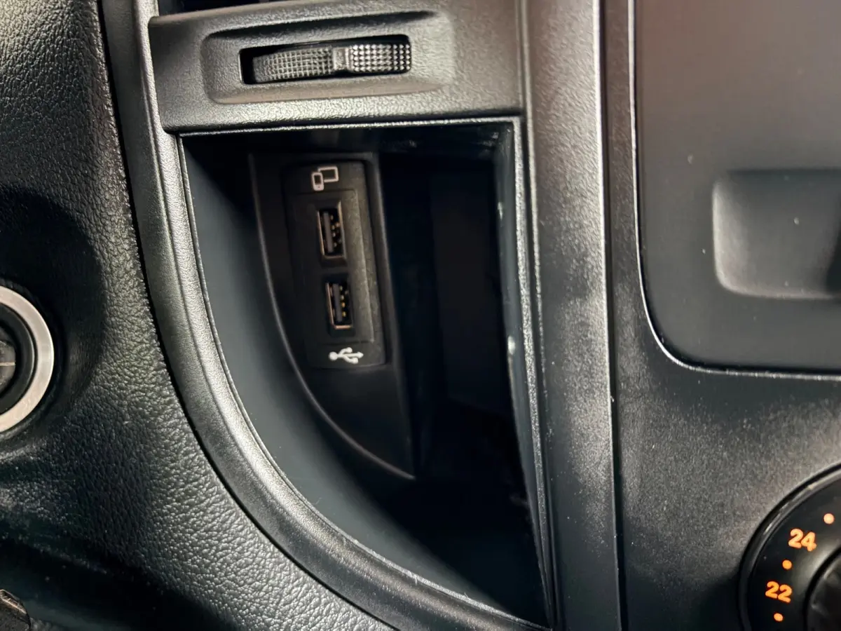 Elektrisch Servicewagen Automaat Lang 66 kWh L2H1 2 Persoons BOTT Inrichting RIJKLAARPRIJS!