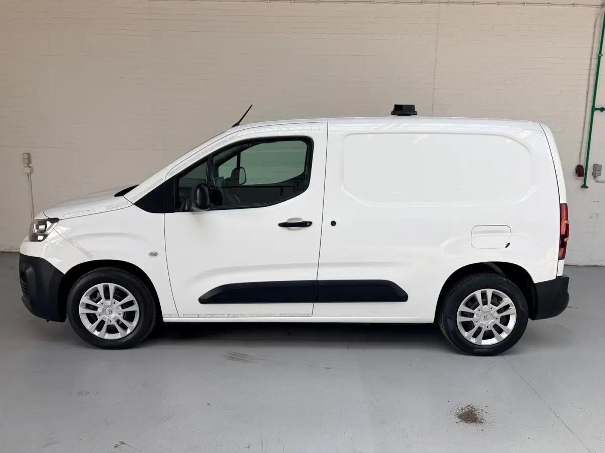 Servicewagen automaat 1.5 BlueHDI 130pk L1H1 BOTT inrichting, Victron omvormer v230, Standkachel, RIJKLAARPRIJS!