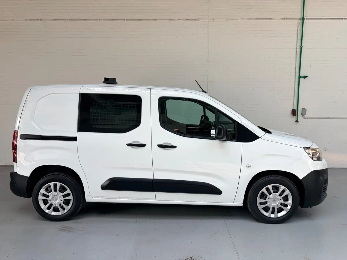 Servicewagen automaat 1.5 BlueHDI 130pk L1H1 BOTT inrichting, Victron omvormer v230, Standkachel, RIJKLAARPRIJS!
