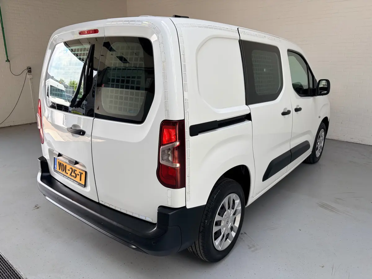 Servicewagen automaat 1.5 BlueHDI 130pk L1H1 BOTT inrichting, Victron omvormer v230, Standkachel, RIJKLAARPRIJS!