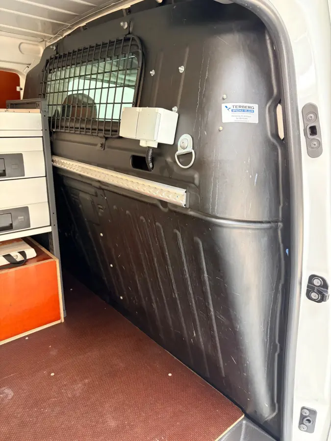 Servicewagen automaat 1.5 BlueHDI 130pk L1H1 BOTT inrichting, Victron omvormer v230, Standkachel, RIJKLAARPRIJS!
