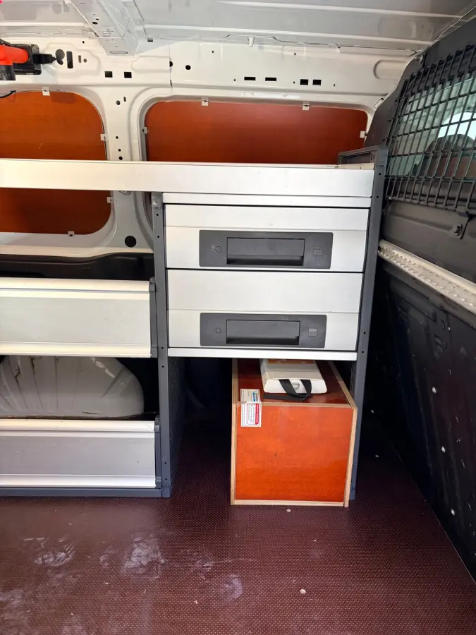 Servicewagen automaat 1.5 BlueHDI 130pk L1H1 BOTT inrichting, Victron omvormer v230, Standkachel, RIJKLAARPRIJS!