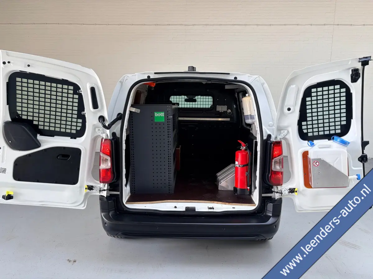 Servicewagen automaat 1.5 BlueHDI 130pk L1H1 BOTT inrichting, Victron omvormer v230, Standkachel, RIJKLAARPRIJS!