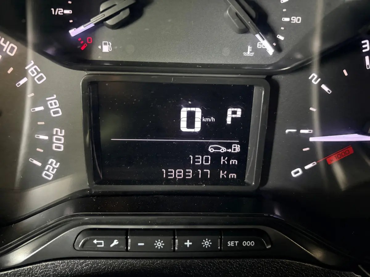 Servicewagen automaat 1.5 BlueHDI 130pk L1H1 BOTT inrichting, Victron omvormer v230, Standkachel, RIJKLAARPRIJS!