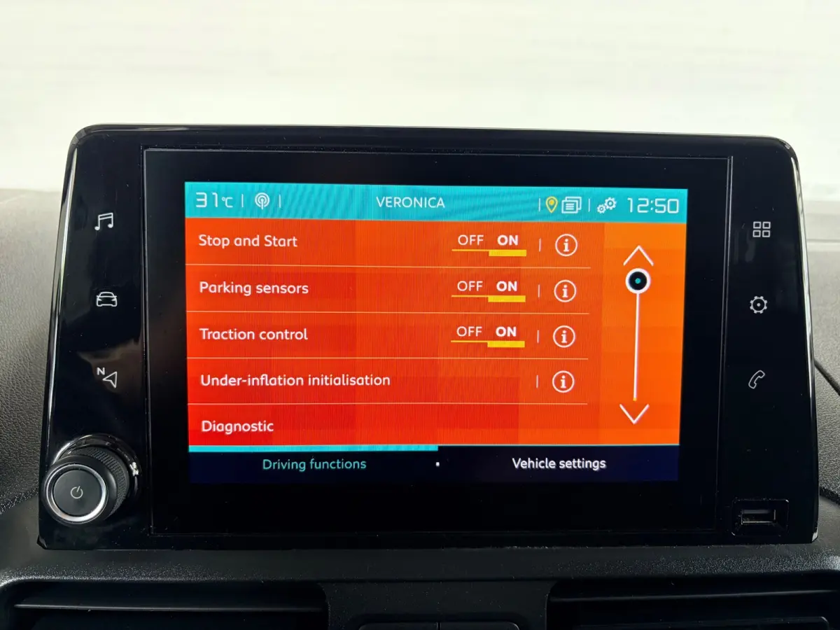 Servicewagen automaat 1.5 BlueHDI 130pk L1H1 BOTT inrichting, Victron omvormer v230, Standkachel, RIJKLAARPRIJS!