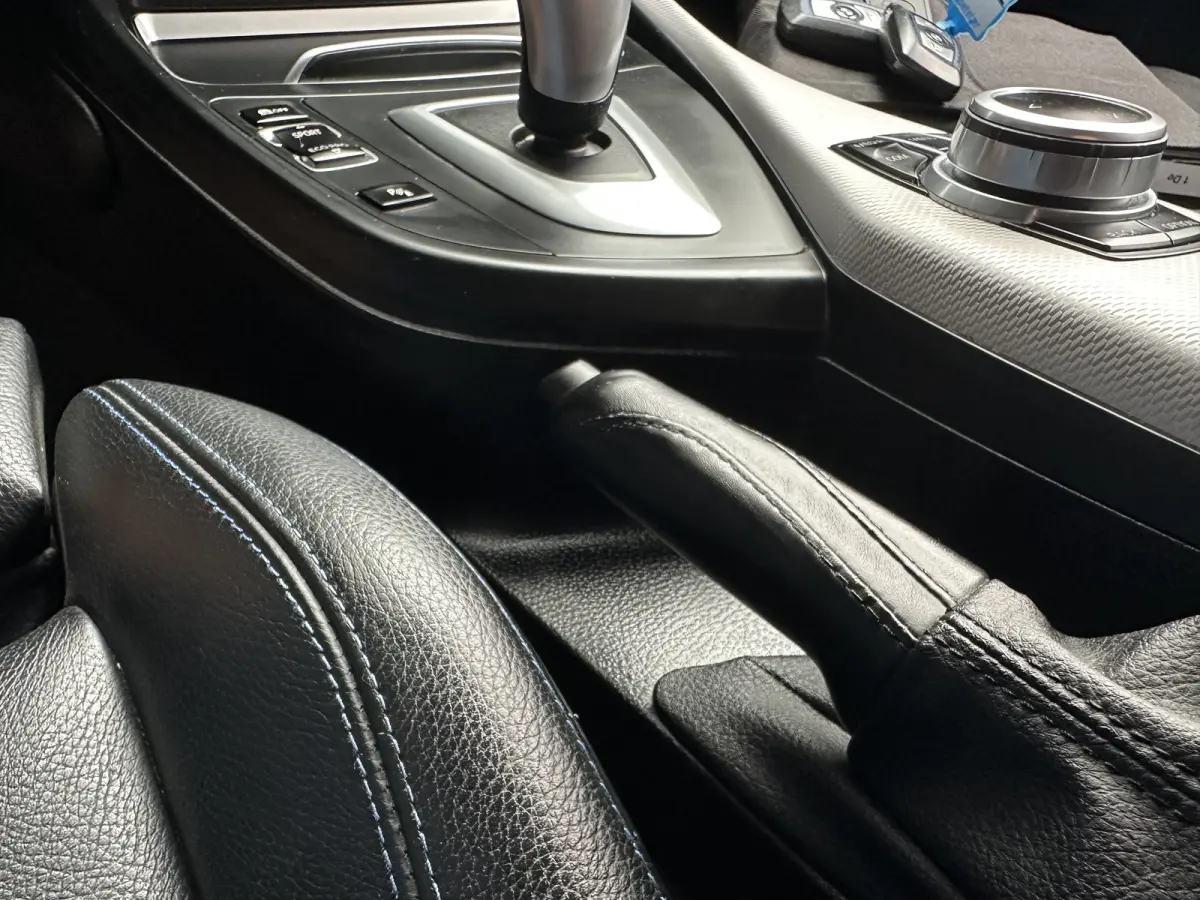 118i LCI | AUT | M-SPORT | LEER | Navi PRO | Camera | NL AUTO |
