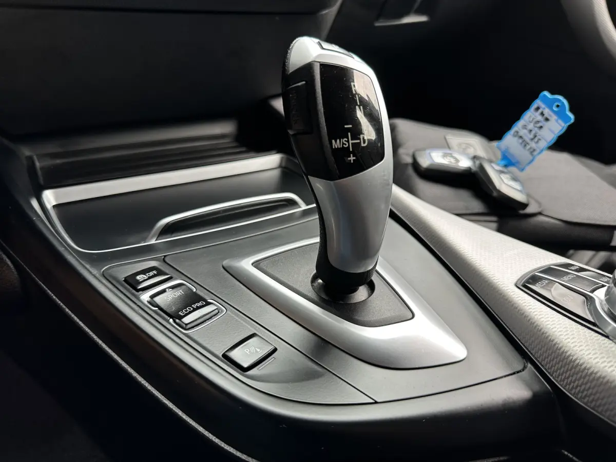118i LCI | AUT | M-SPORT | LEER | Navi PRO | Camera | NL AUTO |