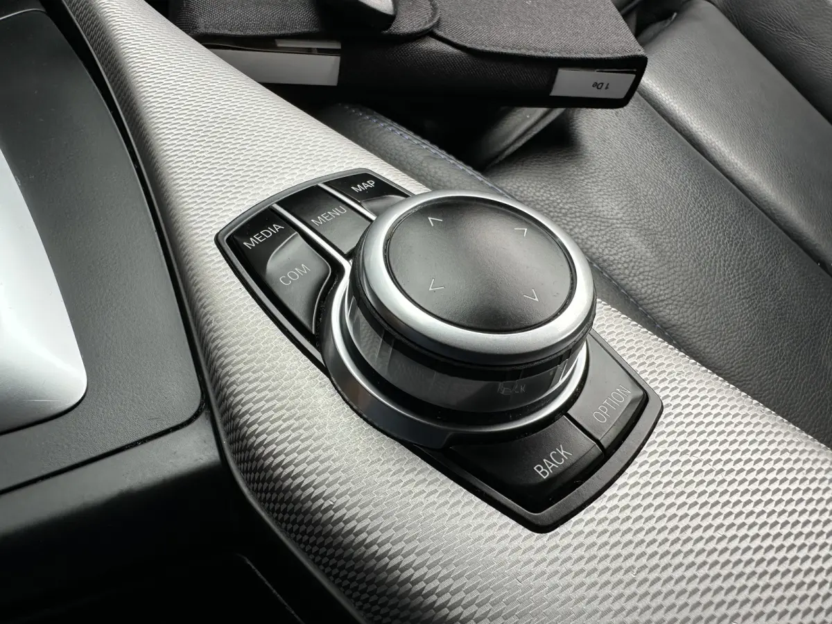 118i LCI | AUT | M-SPORT | LEER | Navi PRO | Camera | NL AUTO |