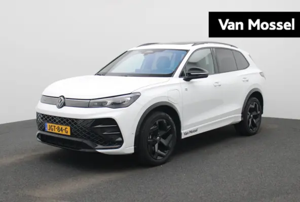 1.5 eHybrid R-Line 272 PK | Panoramadak | Blackline | Navigatie | Leder | Memory | Head Up | Harman Kardon | stuur en stoelverwarming | 360 Camera | Achterklep Elektrisch | Side Assist | Hig