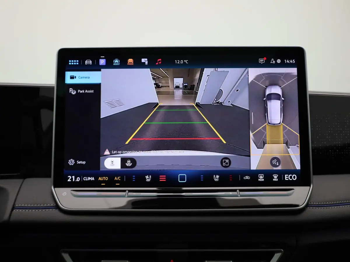 1.5 eHybrid R-Line 272 PK | Panoramadak | Blackline | Navigatie | Leder | Memory | Head Up | Harman Kardon | stuur en stoelverwarming | 360 Camera | Achterklep Elektrisch | Side Assist | Hig