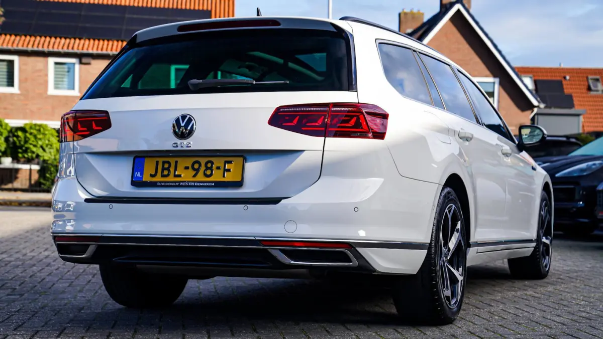1.4 TSI PHEV GTE Business | Panorama | Plugin Hybride | Xenon/LED | Verwarmde voorstoelen | Comfortstoel