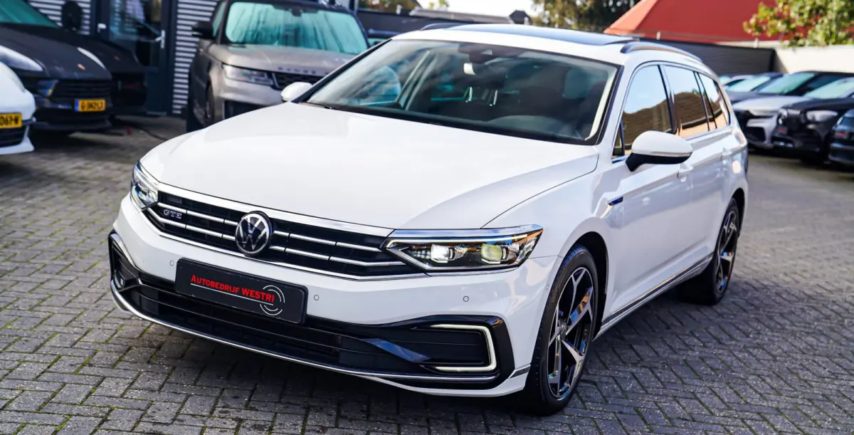 1.4 TSI PHEV GTE Business | Panorama | Plugin Hybride | Xenon/LED | Verwarmde voorstoelen | Comfortstoel