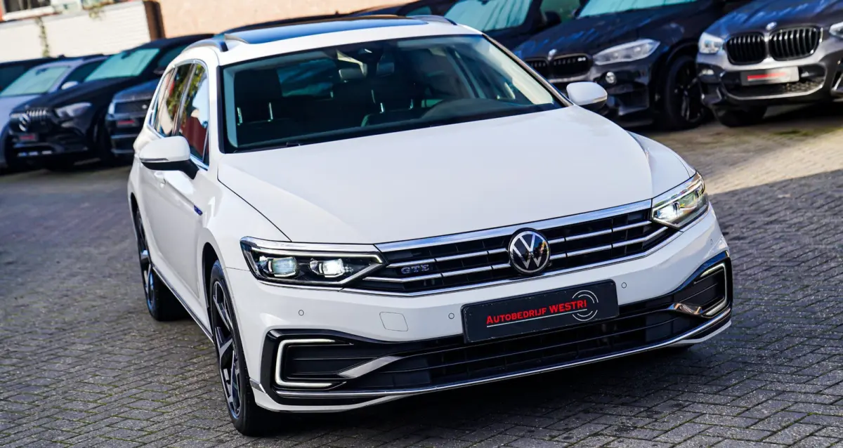 1.4 TSI PHEV GTE Business | Panorama | Plugin Hybride | Xenon/LED | Verwarmde voorstoelen | Comfortstoel