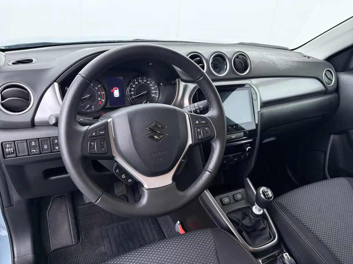 1.4 Boosterjet Smart Hybrid Black Edition