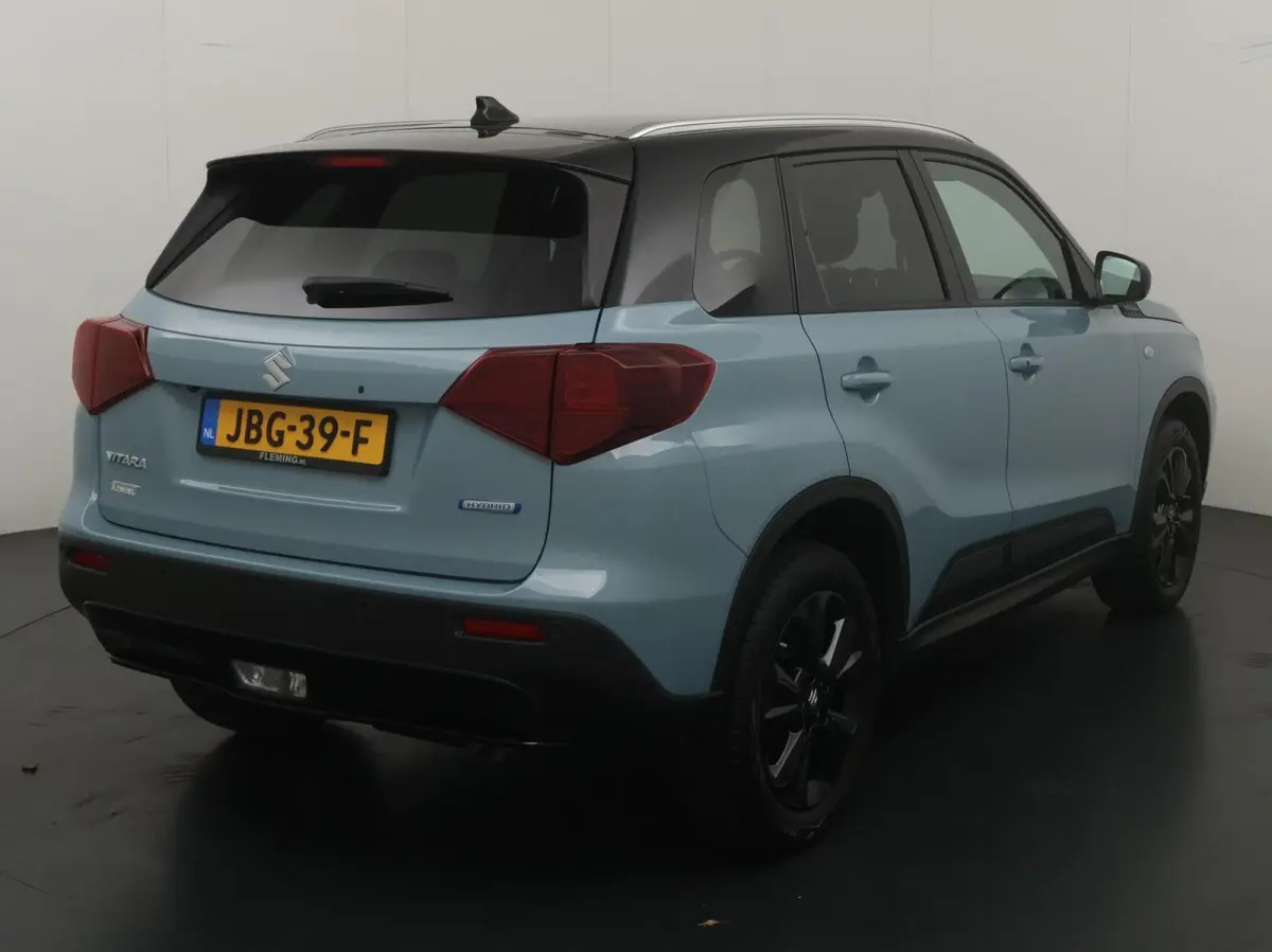 1.4 Boosterjet Smart Hybrid Black Edition