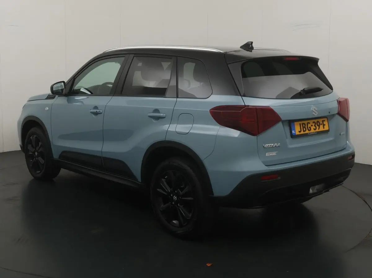 1.4 Boosterjet Smart Hybrid Black Edition