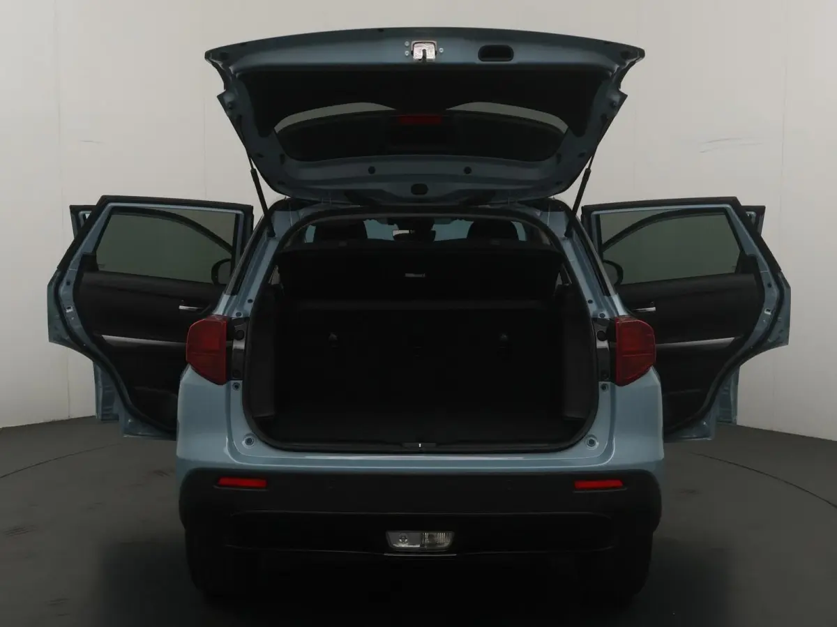 1.4 Boosterjet Smart Hybrid Black Edition