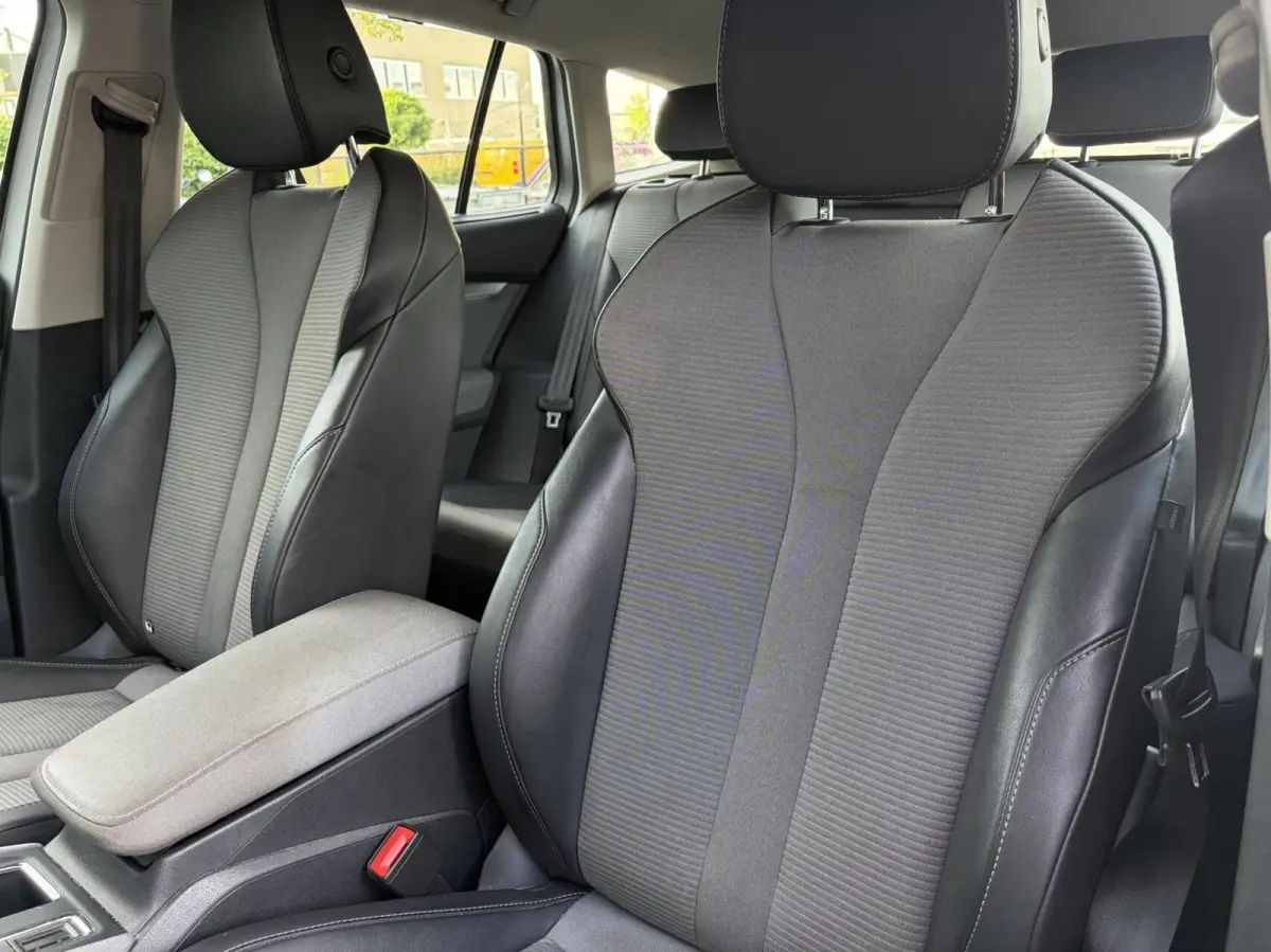 80 TREKHAAK / CAMERA / CARPLAY