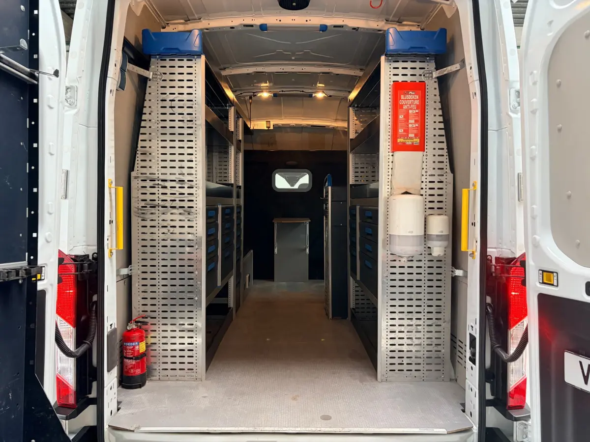 350 2.0 TDCI 130PK euro6 L3H3 Trend MHEV RWD Sortimo Inrichting Victron v230 Standkachel RIJKLAARPRIJS!