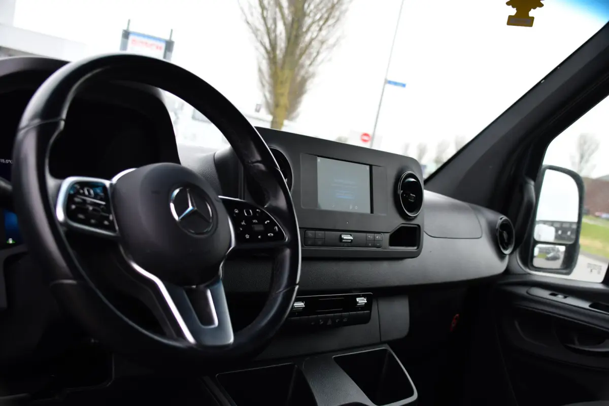 315 1.9 CDI L2H2 AMG Edition Adaptieve Cruise, Camera, Carplay, 150pk, LED, Dodehoek, Sensoren, Multimedia, Uniek!