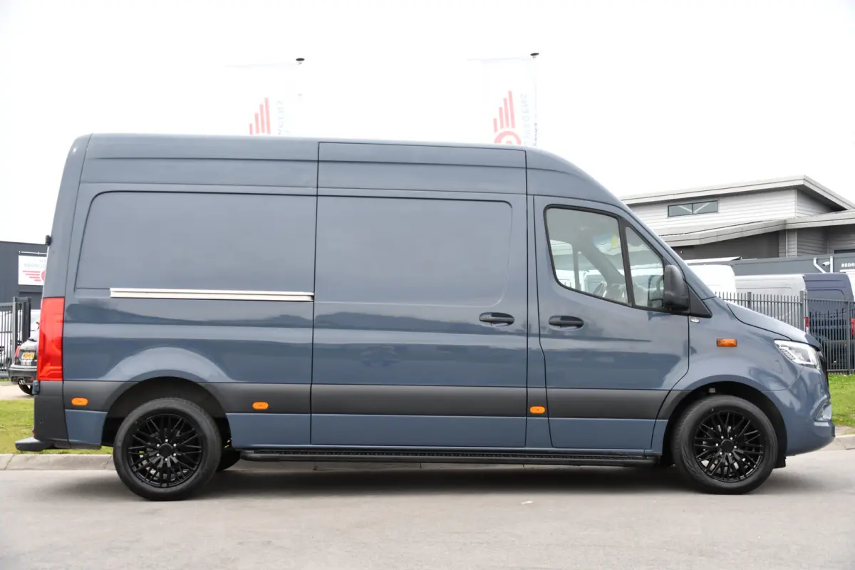 315 1.9 CDI L2H2 AMG Edition Adaptieve Cruise, Camera, Carplay, 150pk, LED, Dodehoek, Sensoren, Multimedia, Uniek!