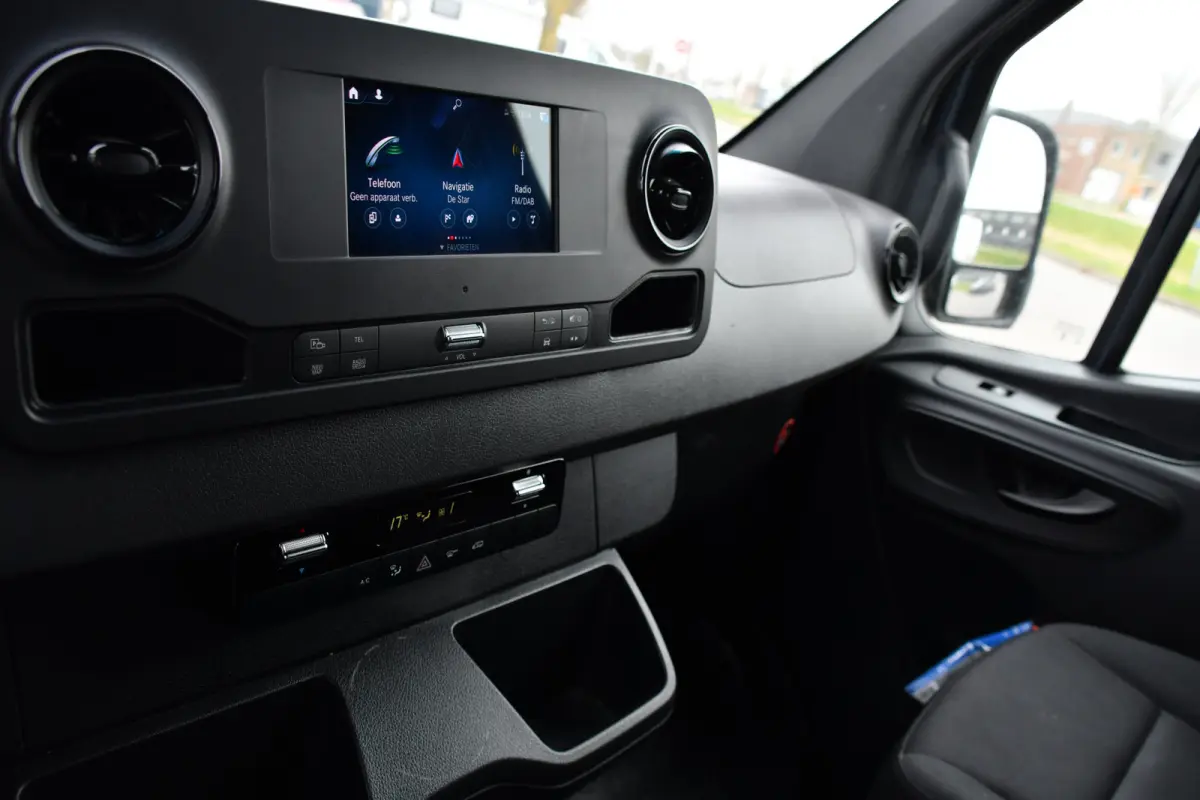 315 1.9 CDI L2H2 AMG Edition Adaptieve Cruise, Camera, Carplay, 150pk, LED, Dodehoek, Sensoren, Multimedia, Uniek!