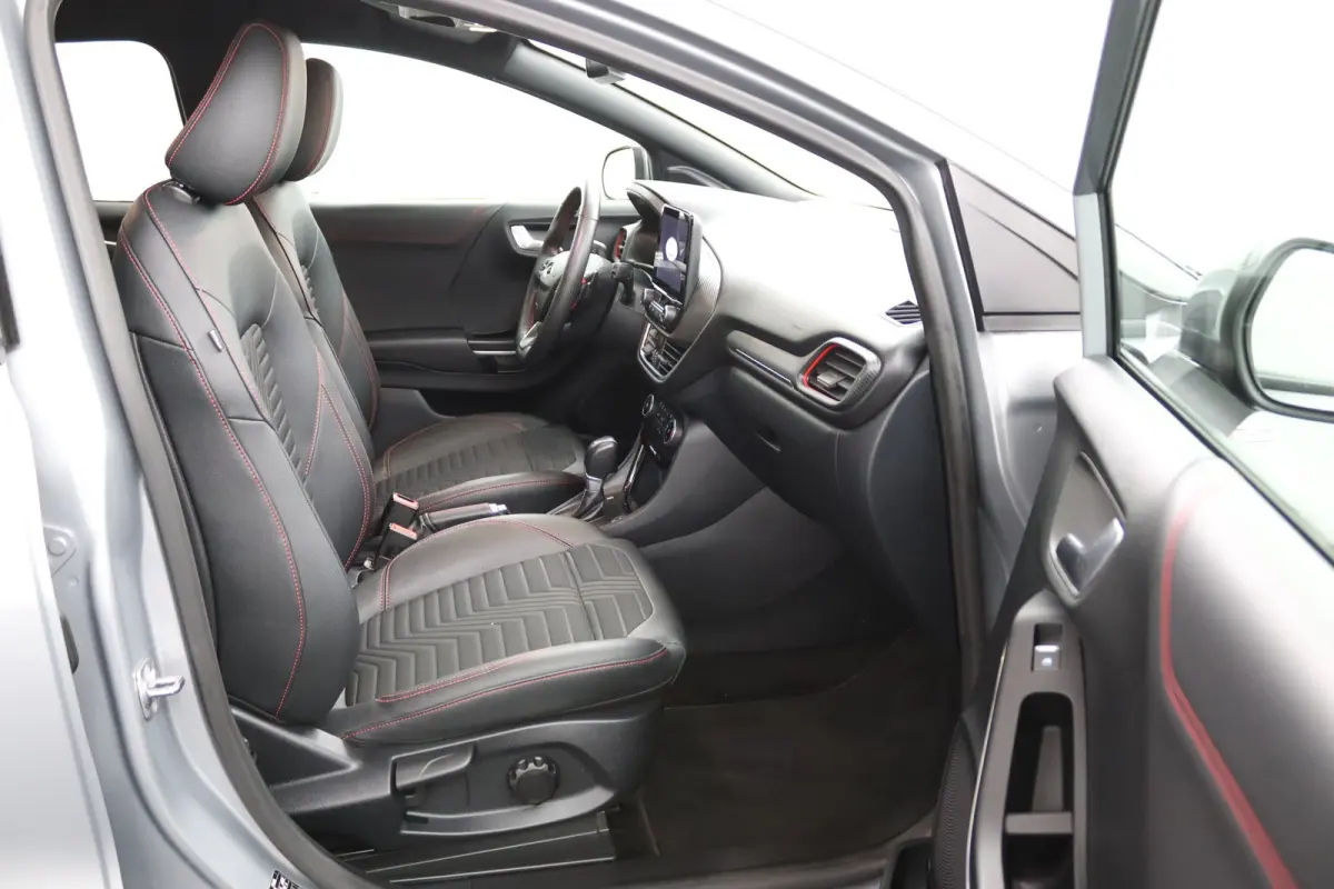 1.0 EcoBoost 155pk ST-Line X | Trekhaak | Adaptive Cruise | BLIS | B&O Audio | Winterpack | LED | Elektrische Achterklep | Keyless