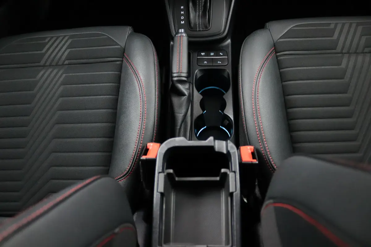 1.0 EcoBoost 155pk ST-Line X | Trekhaak | Adaptive Cruise | BLIS | B&O Audio | Winterpack | LED | Elektrische Achterklep | Keyless