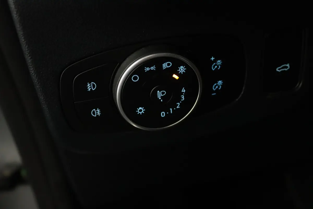 1.0 EcoBoost 155pk ST-Line X | Trekhaak | Adaptive Cruise | BLIS | B&O Audio | Winterpack | LED | Elektrische Achterklep | Keyless