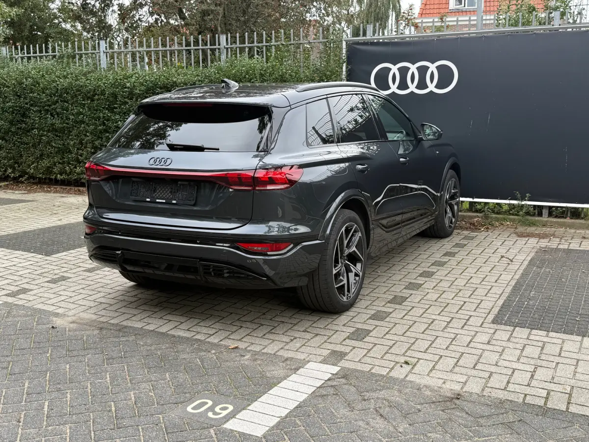 performance 225 kW | Luchtvering | Trekhaak | Head-up | Leder super sportstoelen | B&O | 21 inch |