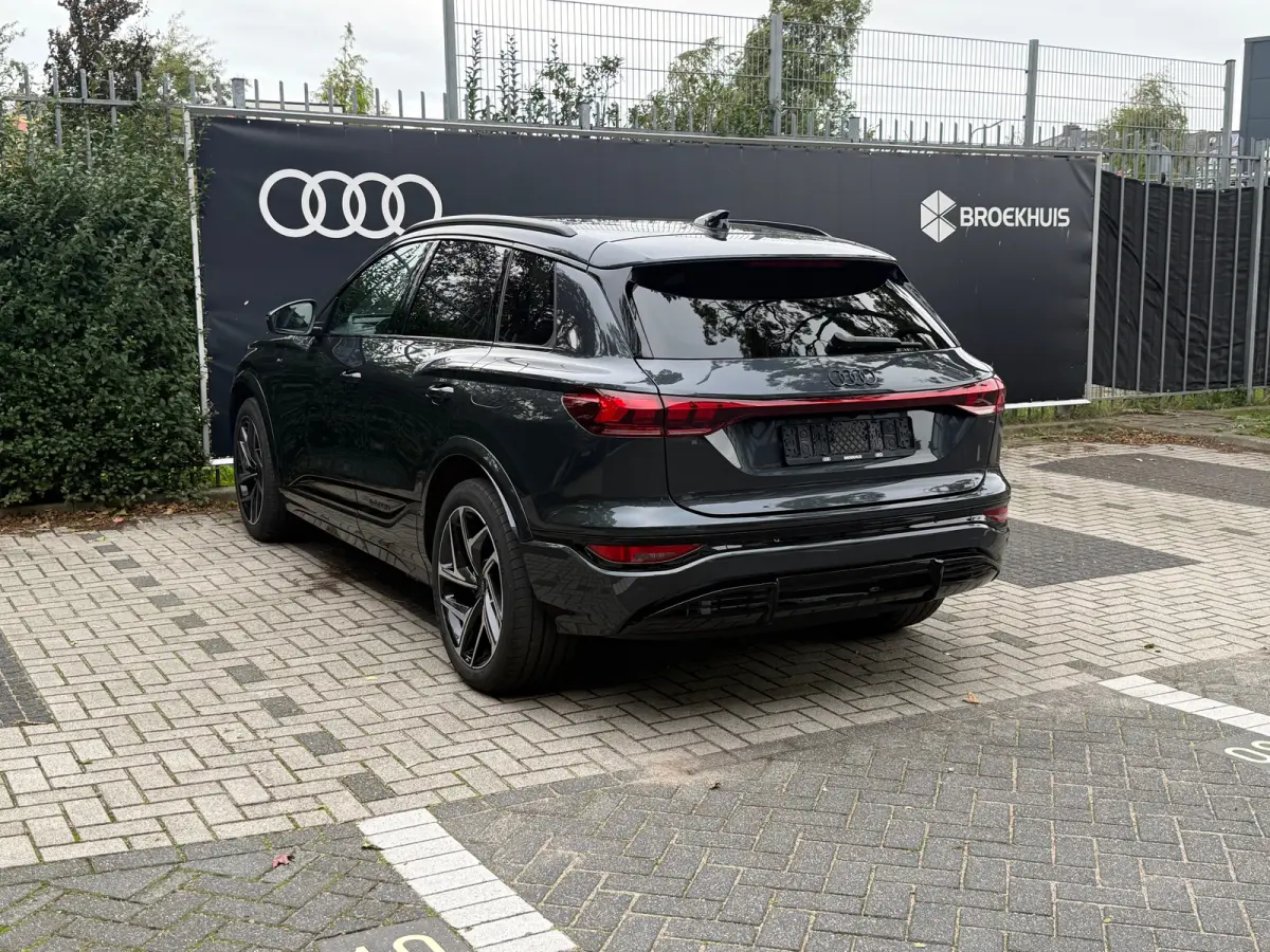 performance 225 kW | Luchtvering | Trekhaak | Head-up | Leder super sportstoelen | B&O | 21 inch |