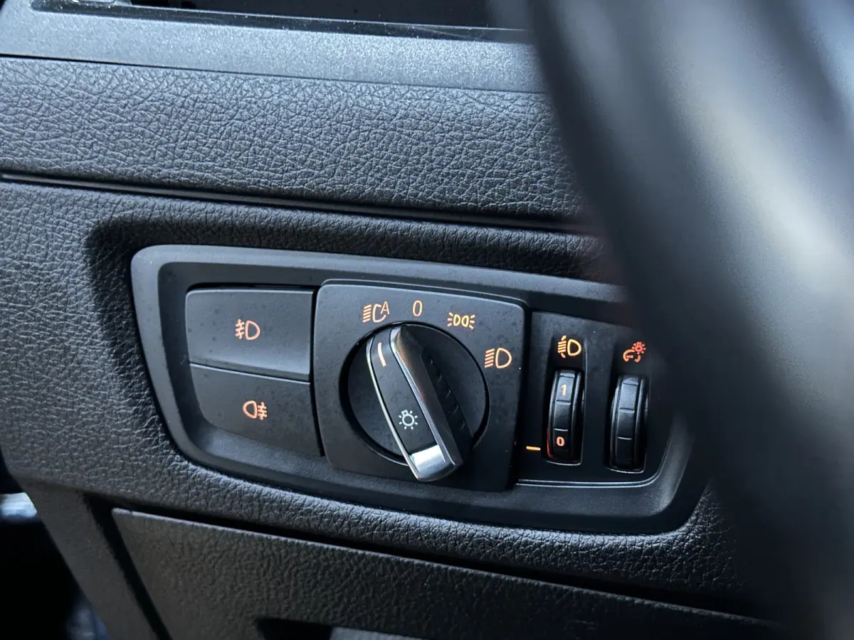 118i LCI | AUT | M-SPORT | LED | NL AUTO | Leer | Navi PRO |