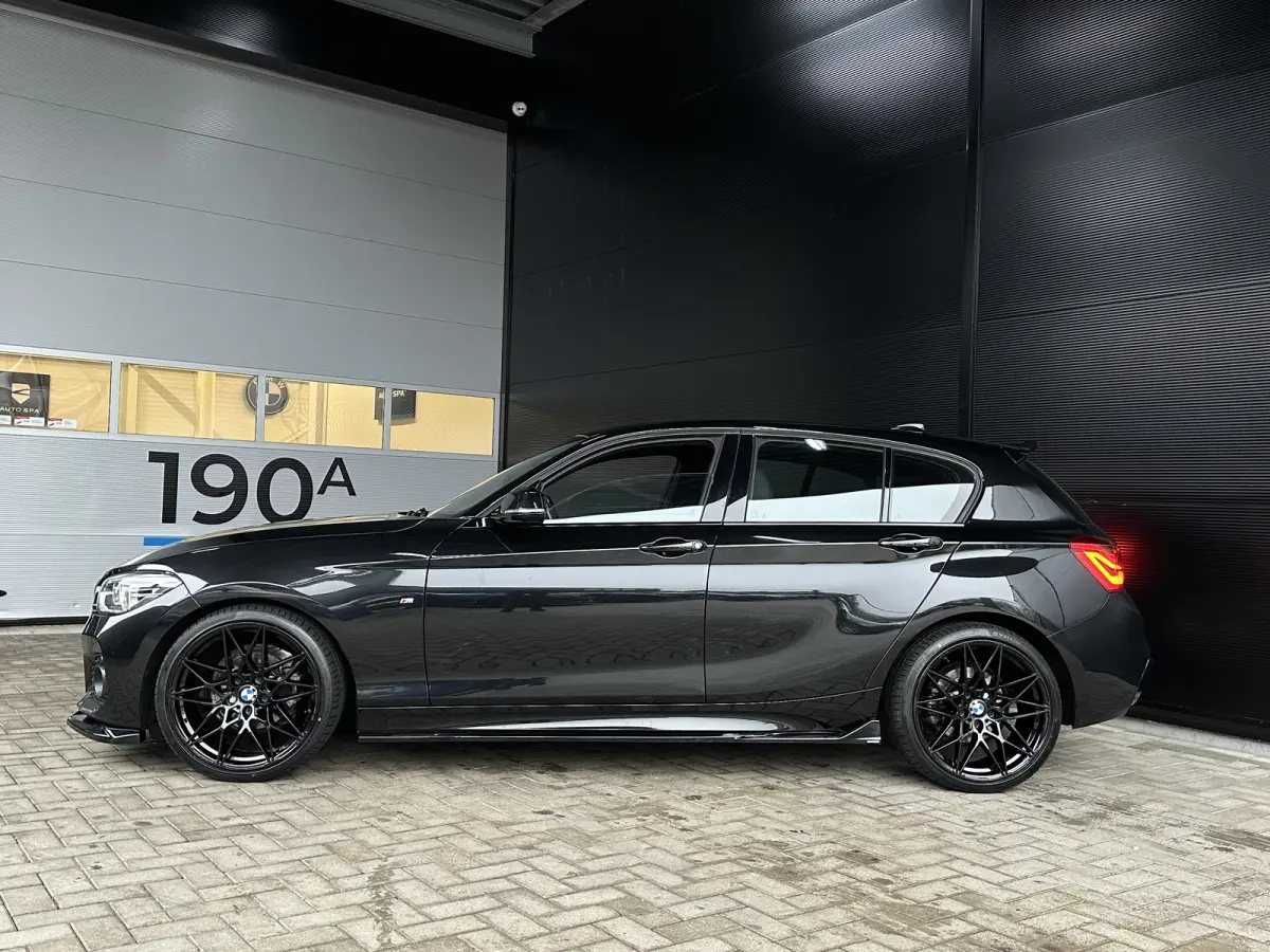 118i LCI | AUT | M-SPORT | LED | NL AUTO | Leer | Navi PRO |