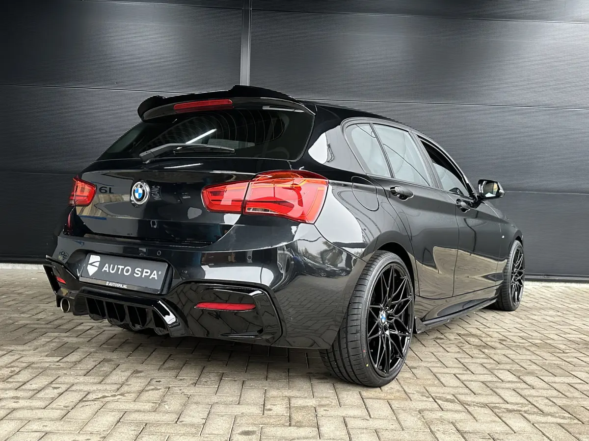 118i LCI | AUT | M-SPORT | LED | NL AUTO | Leer | Navi PRO |