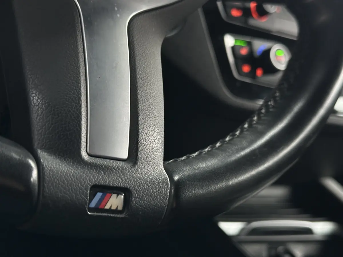 118i LCI | AUT | M-SPORT | LED | NL AUTO | Leer | Navi PRO |