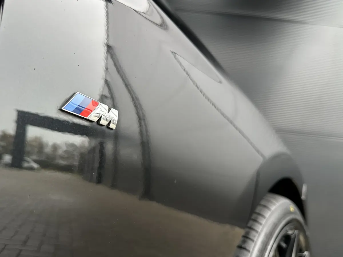 118i LCI | AUT | M-SPORT | LED | NL AUTO | Leer | Navi PRO |