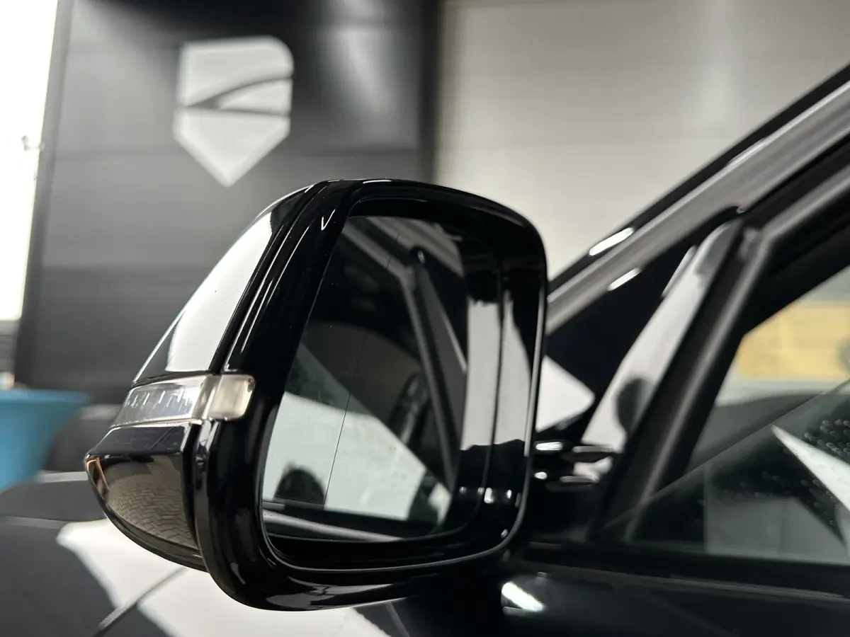 118i LCI | AUT | M-SPORT | LED | NL AUTO | Leer | Navi PRO |