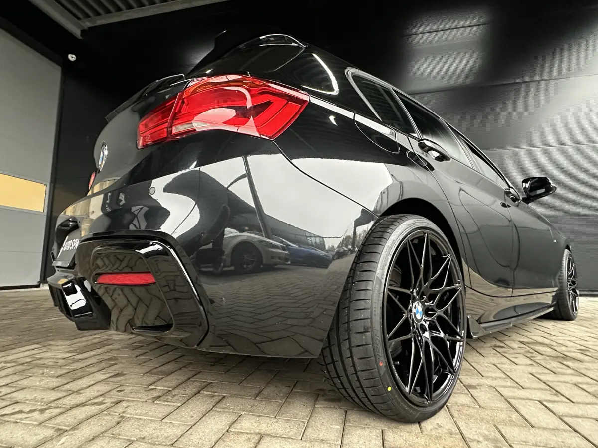 118i LCI | AUT | M-SPORT | LED | NL AUTO | Leer | Navi PRO |