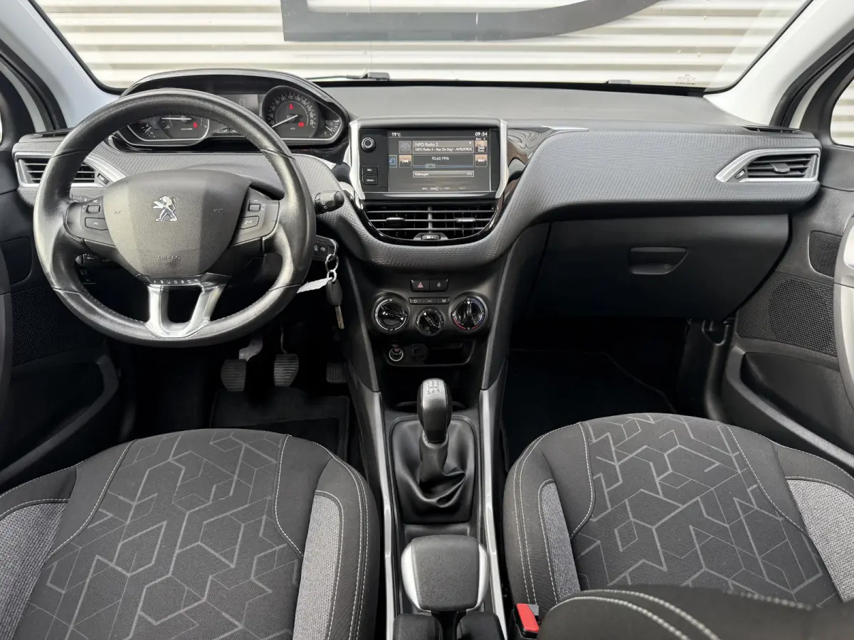 1.2 PureTech Blue Lion 2e Eigenaar|Pano|Navi|Carplay|Trekhaak|Airco|Cruise|PDC|Elek ramen|N.A.P|APK tot 03-2027