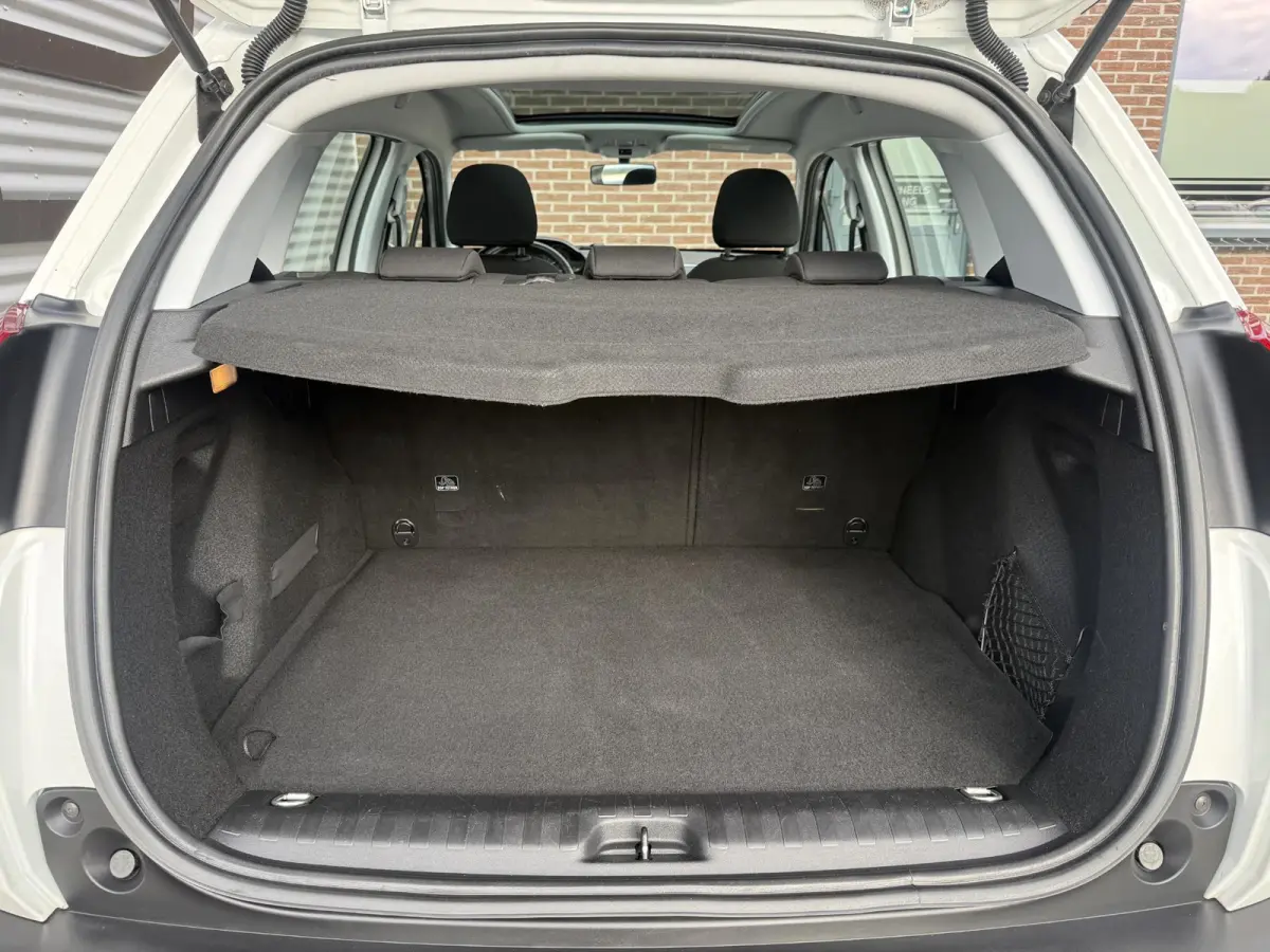1.2 PureTech Blue Lion 2e Eigenaar|Pano|Navi|Carplay|Trekhaak|Airco|Cruise|PDC|Elek ramen|N.A.P|APK tot 03-2027